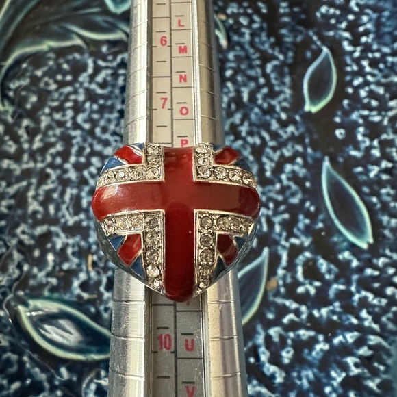 🇬🇧London Union Jack heart rhinestone & enamel ring - Picture 3 of 5